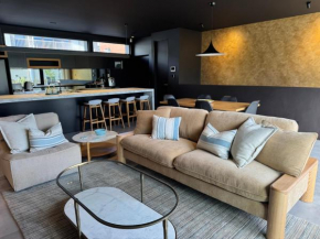 Beachside Hidden Gem- Luxurious 3 bedroom spacious Apartment